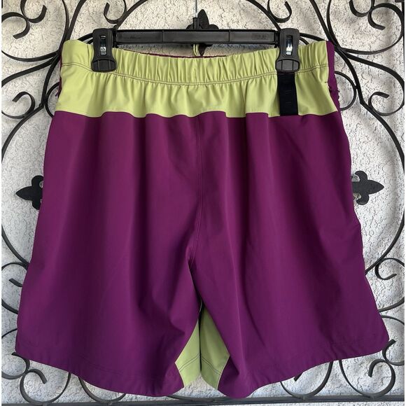 Fabletics The One Short 7 In Inseam - Large - Multicolored - Picture 5 of 6